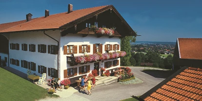 Pensionen - Umgebungsschwerpunkt: See - Erl - Demelhof in Bernau am Chiemsee - Demelhof