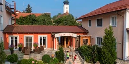 Pensionen - Kühlschrank - Maitenbeth - Gästehaus Zehmerhof