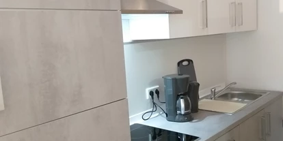 Pensionen - Kühlschrank - Marktsteft - Doppelzimmer mit Einbauküche EG - Gästehaus Estenfeld