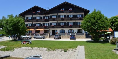Pensionen - Radweg - Graben bei Neukirchen am Teisenberg - Gästehaus Grünäugl am See