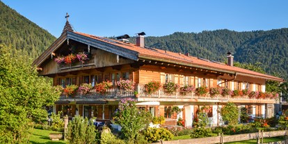 Pensionen - Umgebungsschwerpunkt: am Land - Gaißach - Gästehaus Becher in Kreuth am Tegernsee - Gästehaus Becher