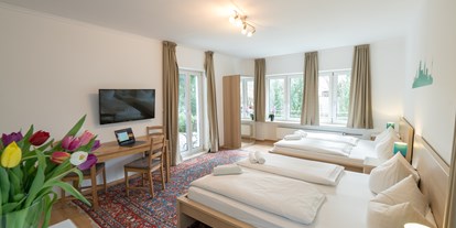 Pensionen - Umgebungsschwerpunkt: Stadt - Vierbettzimmer in der Rathochstr. 71 - guenstigschlafen24.de ... die günstige Alternative zum Hotel