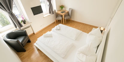 Pensionen - Umgebungsschwerpunkt: Stadt - Anzing (Landkreis Ebersberg) - Doppelzimmer in der Verdistr. 90 - guenstigschlafen24.de ... die günstige Alternative zum Hotel