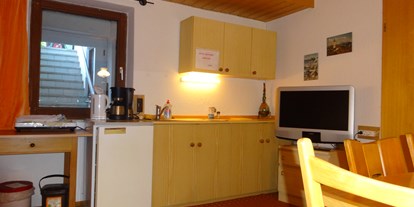 Pensionen - Kühlschrank - Grän - Gästeküche - Pension Haus Riefler