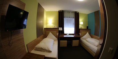 Pensionen - Umgebungsschwerpunkt: Stadt - Berg bei Neumarkt in der Oberpfalz - Zimmer Twin mit Du,WC - Gästehaus Palmengarten
