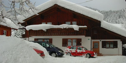 Pensionen - Skilift - Rauth (Nesselwängle) - Nebenhaus
Bild vom Winter 2003 - Pension Zum Engel