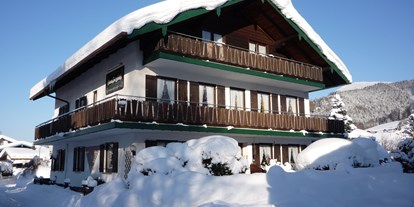 Pensionen - Umgebungsschwerpunkt: See - Großgmain - Pension Bergblick im Winter - Pension Bergblick