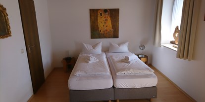 Pensionen - Umgebungsschwerpunkt: See - Großgmain - Doppelzimmer mit Balkon - Pension Bergblick