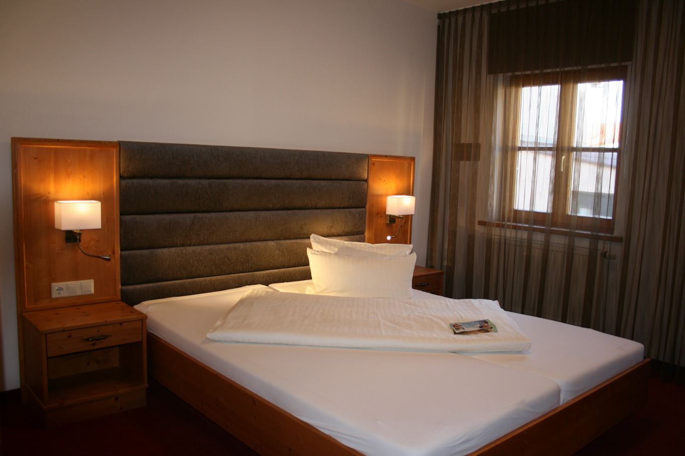 Frühstückspension - Zimmer - Landgasthof zum Schnapsbrenner