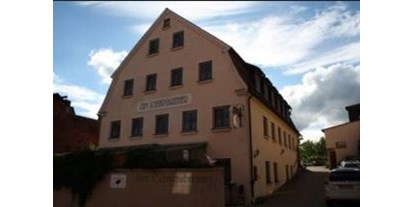 Pensionen - Büchenbach - Schnapsbrenner Außenansicht - Landgasthof zum Schnapsbrenner