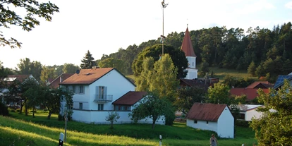 Pensionen - Sauna - Hepberg - Ortseingang aus südlicher Sicht - Gasthof Zur Linde