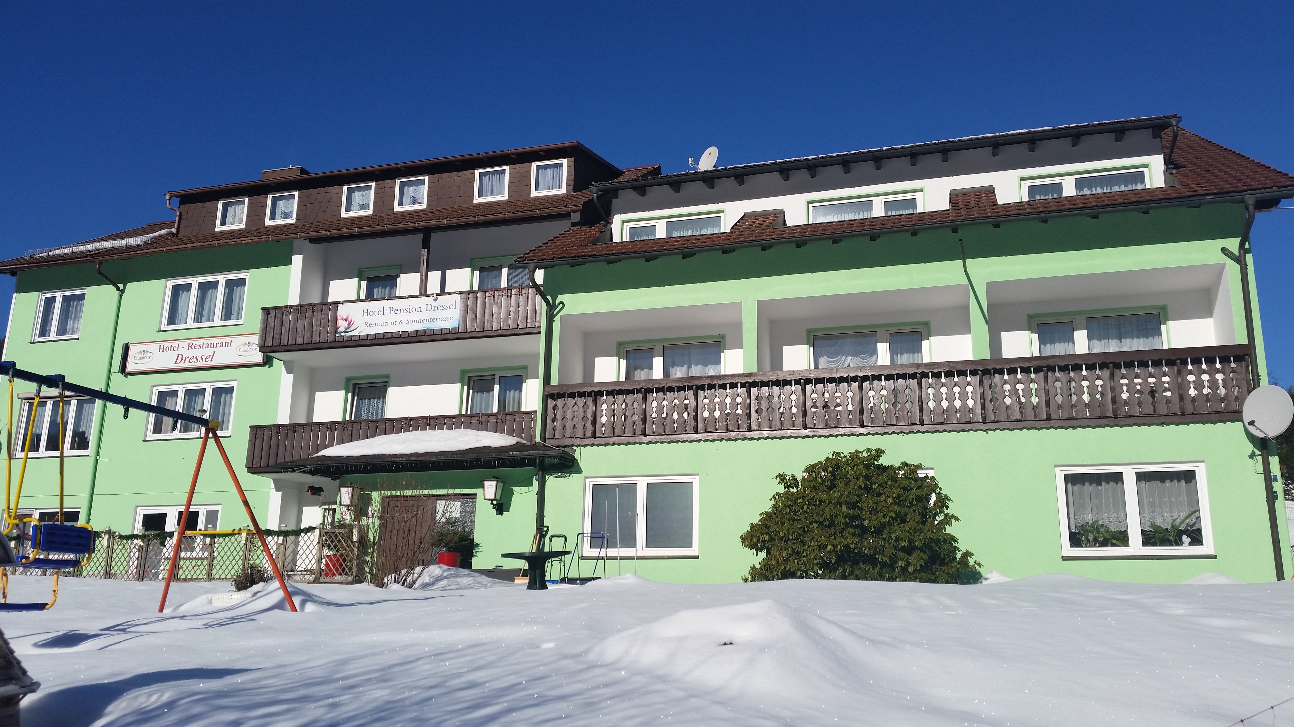 Frühstückspension - Hotel-Pension Dressel im Winter - Gruppenferienhäuser & Hotel-Pension Dressel