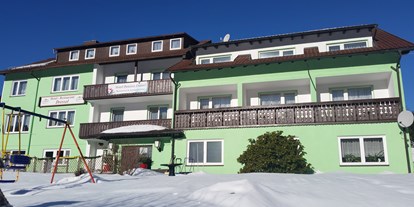 Pensionen - Balkon - Münchberg - Hotel-Pension Dressel im Winter - Gruppenferienhäuser & Hotel-Pension Dressel
