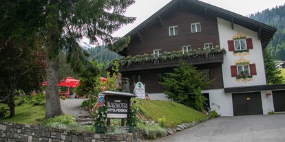 Pensionen - WLAN - Vorarlberg - Marmotta im Sommer - lädt zum längeren Verweilen ein! - Hotel-Pension Marmotta