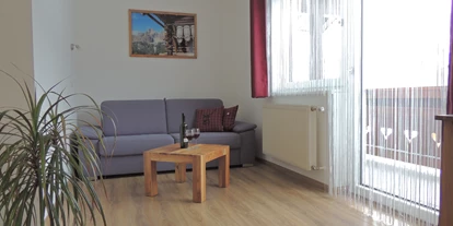 Pensionen - Hunde: erlaubt - Ramsau am Dachstein - Unsere Ferienwohnungen mit 1-3 Schlafzimmern bieten Platz für 2-12 Personen. Sind voll ausgestattet und alle mit einen Badezimmer pro Schlafzimmer sowie jedes Zimmer hat seinen eigenen Balkon. - Ferienwohnungen Haus Bergfried