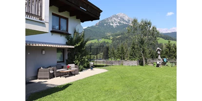 Pensionen - Parkplatz: kostenlos bei der Pension - Hallstatt - Gartenterrasse - Haus Schlossbichl
