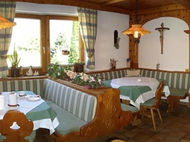 Frühstückspension: Gästehaus Burgi