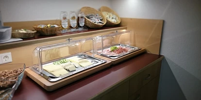 Pensionen - Garten - St. Gallenkirch - Buffet - Haus Zeinissee