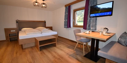 Pensionen - Parkplatz: kostenlos bei der Pension - St. Anton am Arlberg - Haus Hubertus