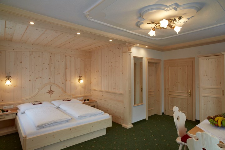 Pensionen - WLAN - Stanzach - Ferienhof Weissenbach