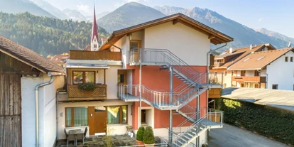 Pensionen - Parkplatz: kostenlos bei der Pension - Seefeld in Tirol - Ferienwohnung "Gartenblick" 2-5 Personen 
Aussenansicht - Gasthof zum Stollhofer