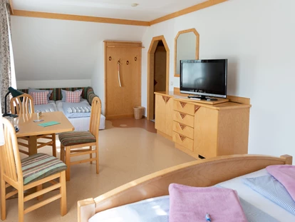 Pensionen - Restaurant - Familienzimmer - Gästehaus Nora