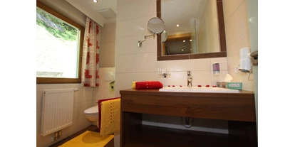 Pensionen - Serfaus - Badezimmer Appartement 2 - Apart-Frühstückspension Stark