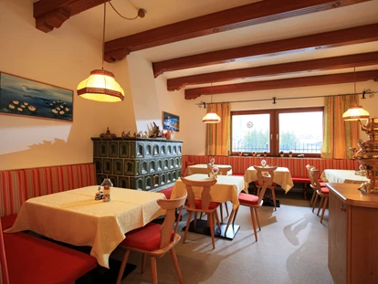 Pensionen - Kössen - Frühstücksraum - Wellness Pension Hollaus