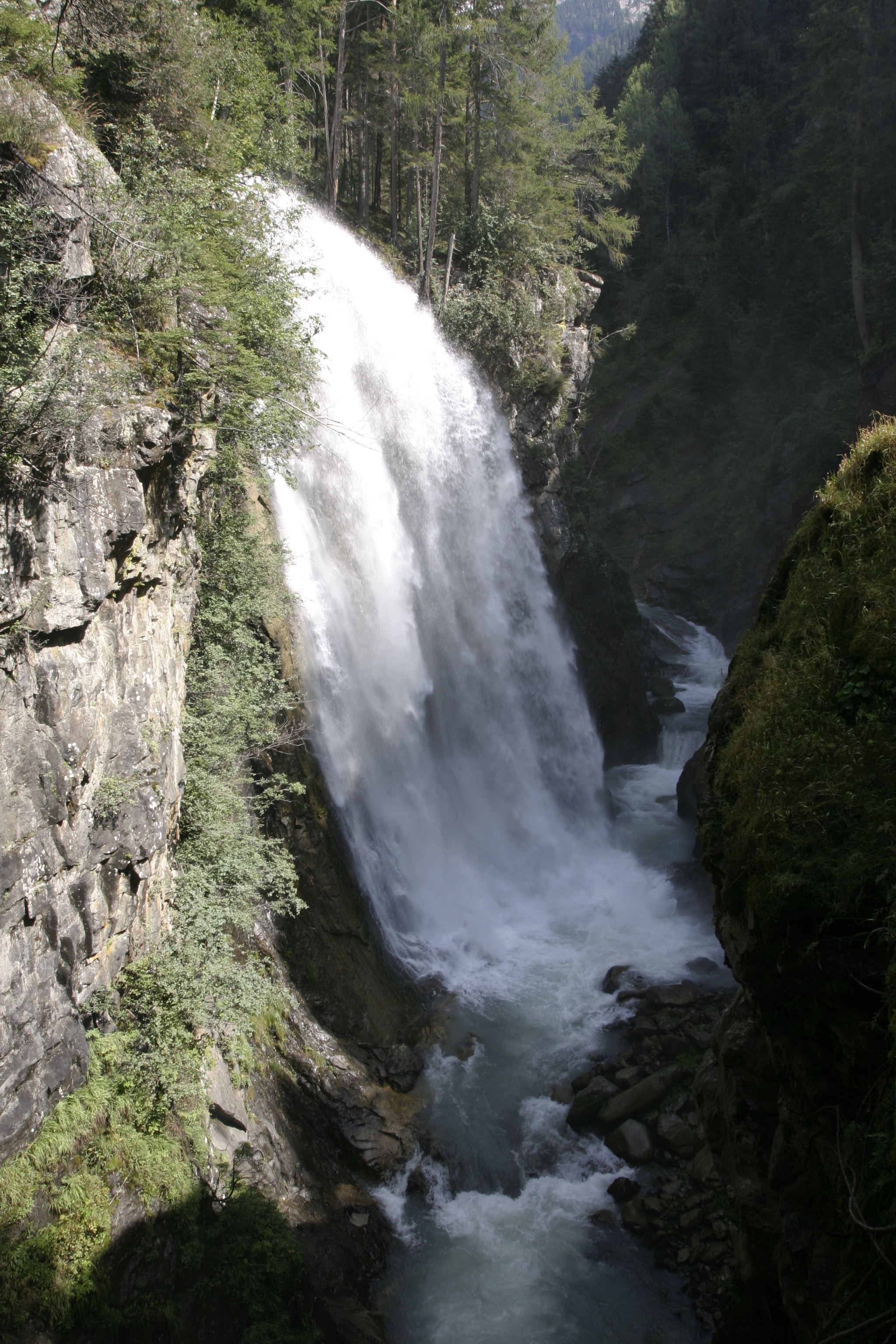 Frühstückspension: Reinbach Wasserfälle - APPARTEMENTS HUBERTUS