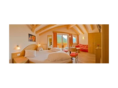 Pensionen - Restaurant - Die Mansardenzimmer sind romantisch und sehr geräumig mit herrlichen Panoramablick oder mit sonnigen Westbalkon. - Pension Plarserhof