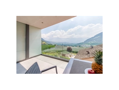 Pensionen - Restaurant - Herrlicher Panoramablick auf die Kurstadt Meran. - Pension Plarserhof