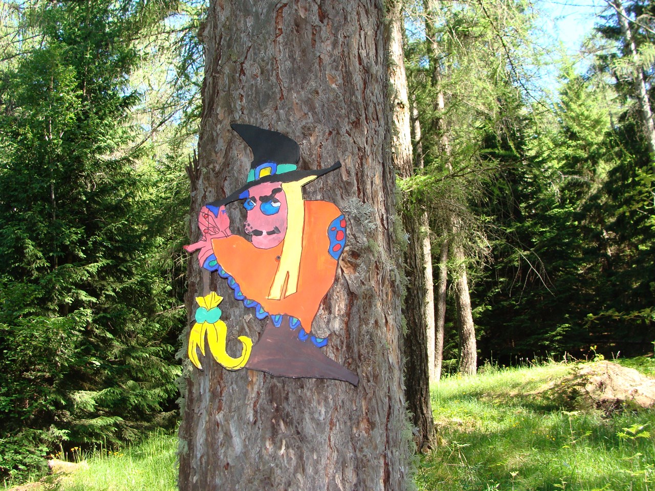 Langeshof Ausflugsziele Naturerlebnisweg für Kinder- Sagen der Dolomiten 