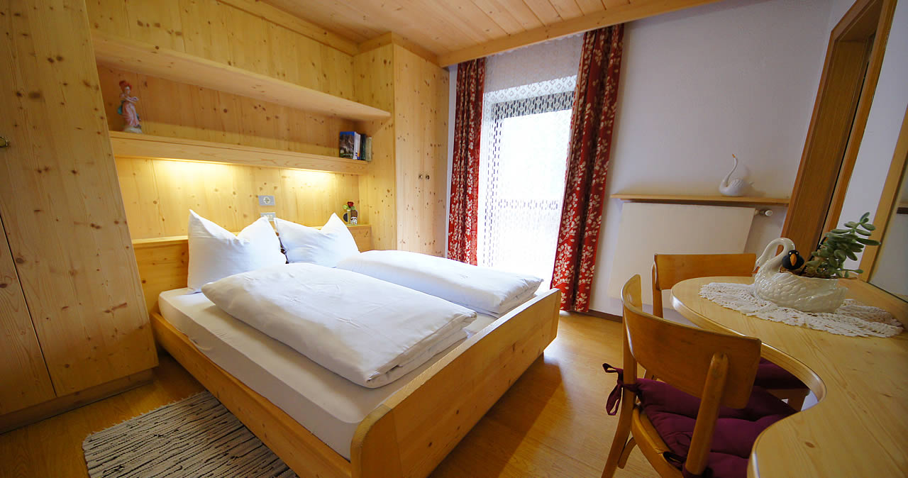 Frühstückspension: Doppelzimmer mit Balkon - Garni Laura