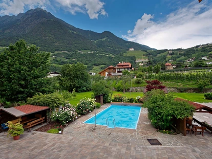 Pensionen - Naturns - Baden und Relaxen eingebettet in dem beruhigenden Grün der Natur   - Residence Sonnengarten**