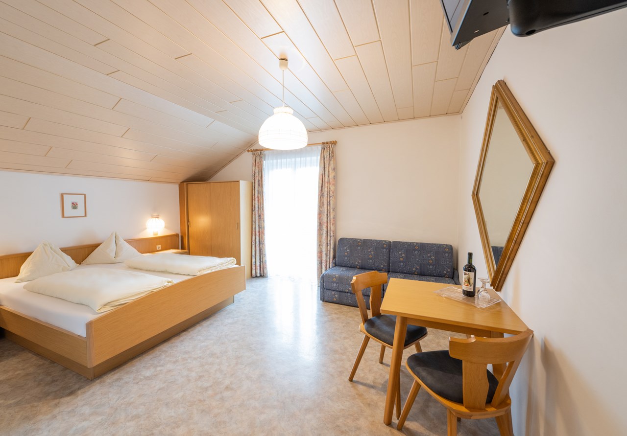 Haus Micheli Zimmerkategorien Südzimmer/Familienzimmer