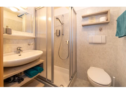 Pensionen - Neumarkt - Dusche Doppelzimmer NOVÈ - Haus Claudia