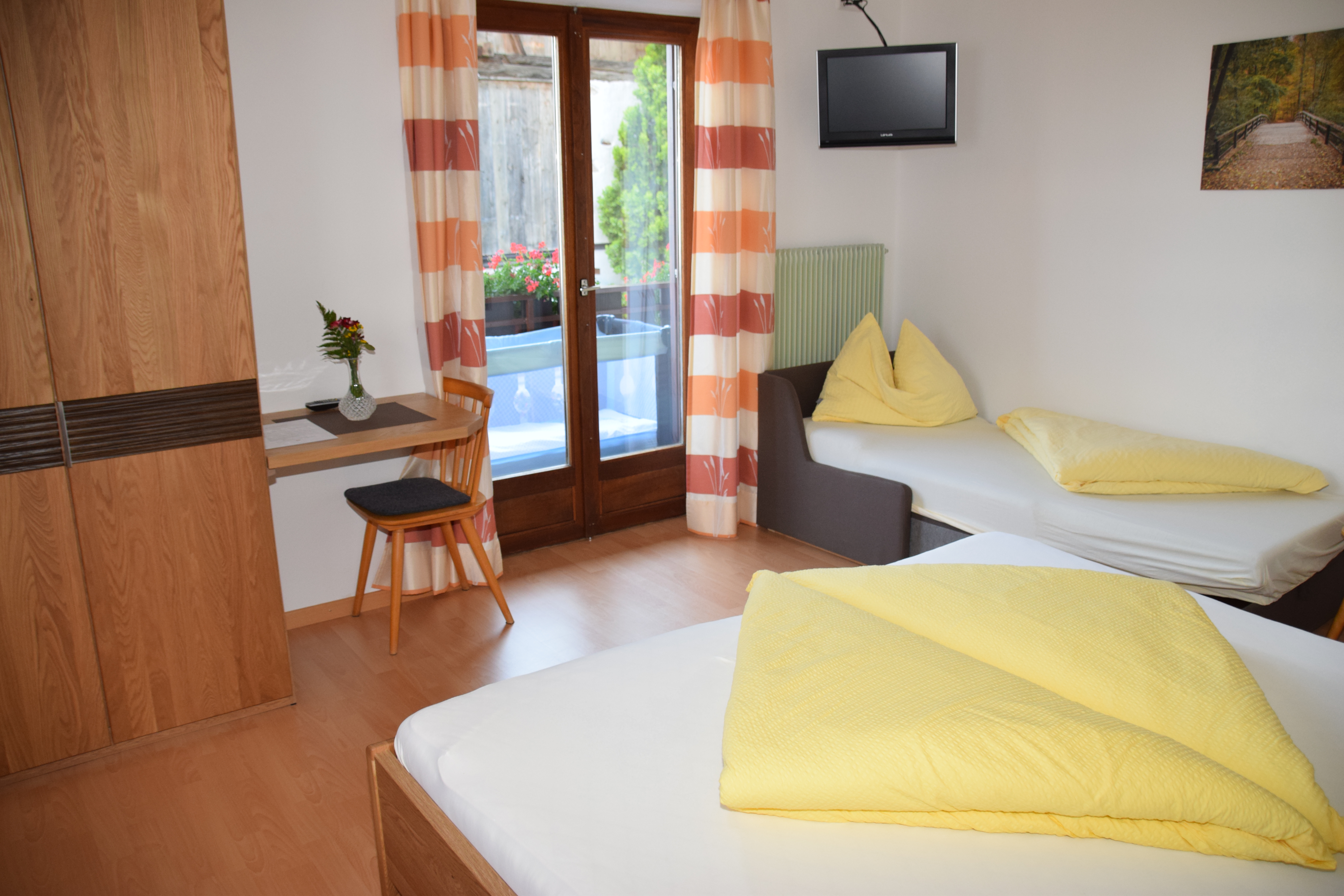 Eichmannhof Zimmerkategorien Zimmer "Himbeere"