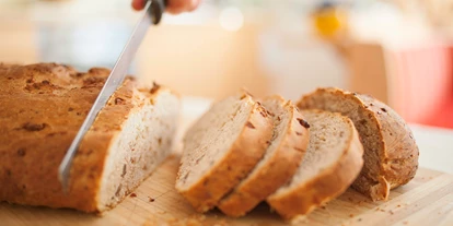 Pensionen - Naturns - Hausgebackenes Bauernbrot - BIO-Bauernhof Inner-Glieshof