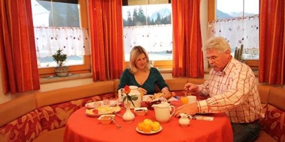 Pensionen - Parkplatz: kostenlos bei der Pension - Leogang - Zeit für ein gemütliches Frühlstück - Haus Katherl