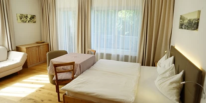 Pensionen - Neumarkt - Zimmer - Burgunderhof