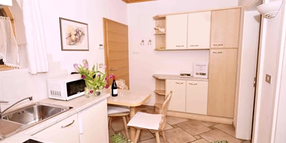 Pensionen - Neumarkt - Küche Ferienwohnung - Burgunderhof