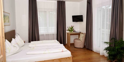 Pensionen - Neumarkt - Zimmer - Burgunderhof