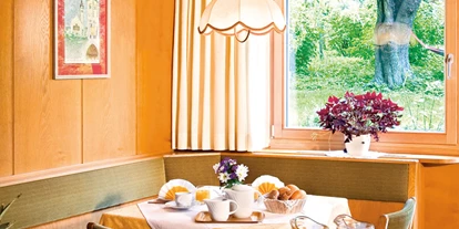 Pensionen - Naturns - Frühstücken nach Herzenslust mit hausgemachten Produkten - Pension Baumgarten