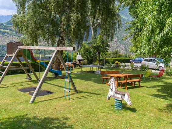 Frühstückspension: Spielplatz für unsere Kinder. - Pension Baumgarten