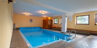 Pensionen - Naturns - wohltuhende Entspannung  im Hallenbad  - Pension Baumgarten