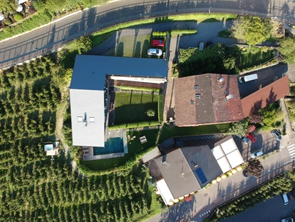 Pensionen - Restaurant - Prairerhof aus der Vogelperspektive - Active B&B Prairerhof