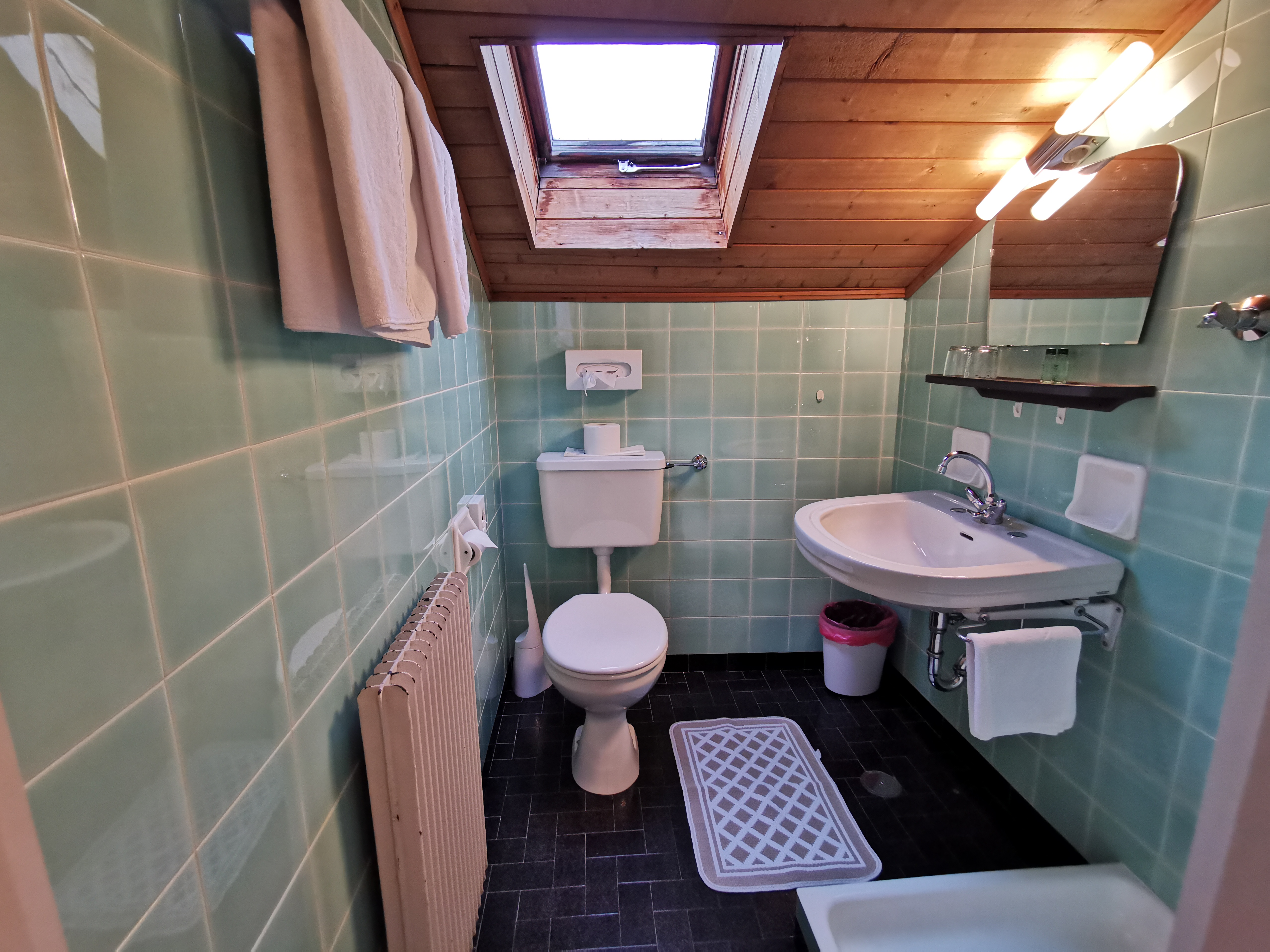 Frühstückspension: Badezimmer DZ Panoramablick - Active B&B Prairerhof