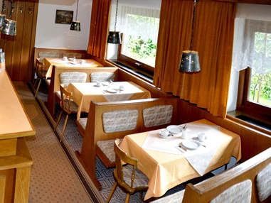 Frühstückspension: Frühstücksraum - Pension CAN