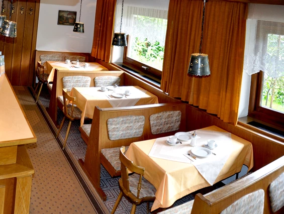 Frühstückspension: Frühstücksraum - Pension CAN