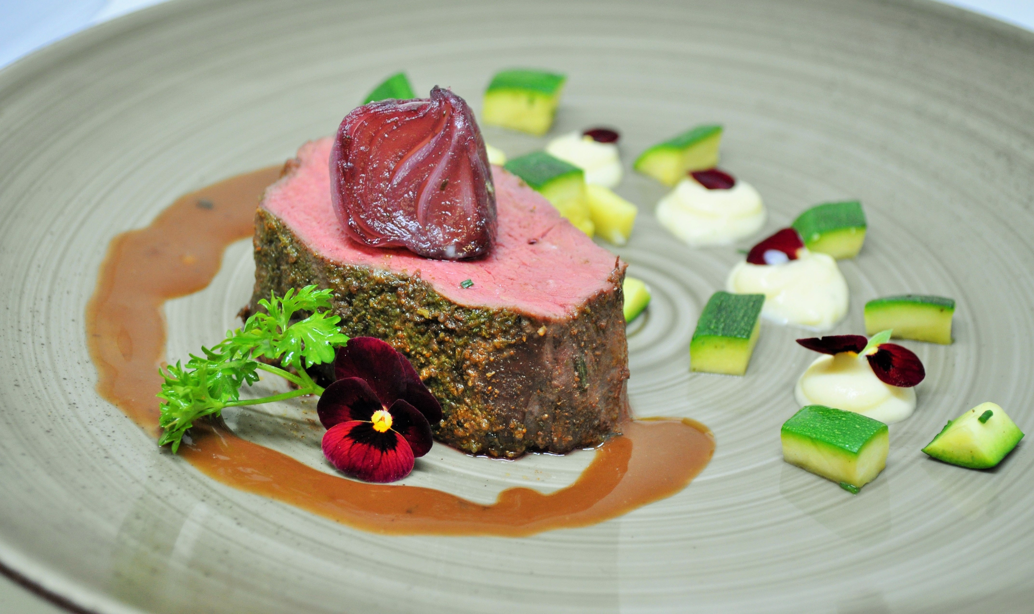 Pensionen - Balkon - Italien - Wöchentlich im Sommer ein Galadinner und im Herbst ein Törggelemenü: - Hotel Pension Erlacher